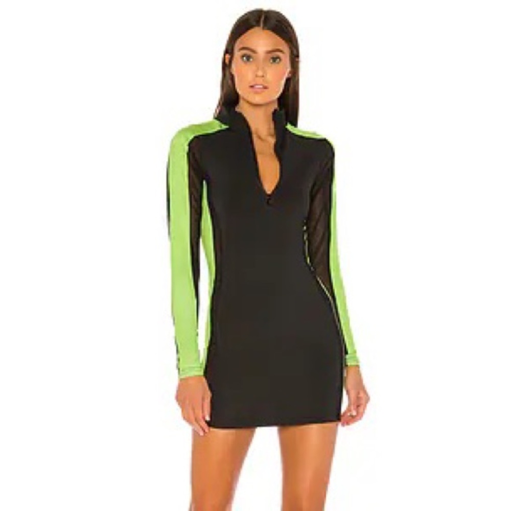 REVOLVE Blair Long Sleeve Dress
superdown
Color: Black & Neon Green
Size: XS
NWT